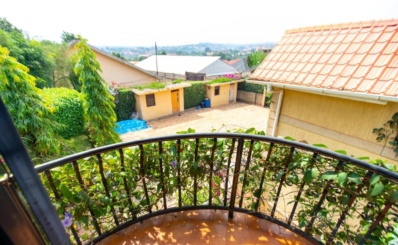 Villa Karibu Serviced Apartments-Kampala Eksteriør bilde